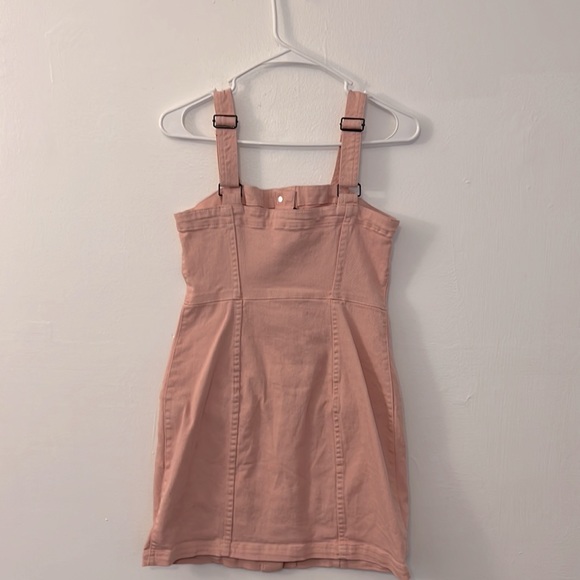 Small H&M Divide brand baby pink dress - Picture 2 of 3